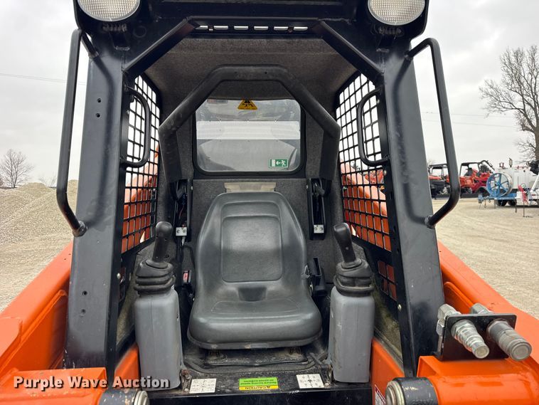 image for item ER0435 2021 Gehl RT105 tracked skid steer loader