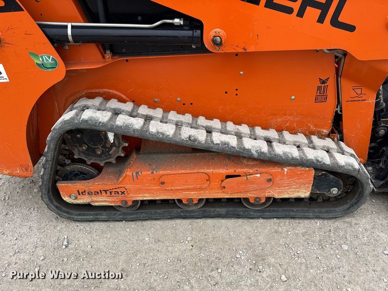 image for item ER0435 2021 Gehl RT105 tracked skid steer loader