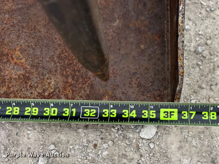 image for item ER0436 2015 Bobcat MT55 compact utility loader