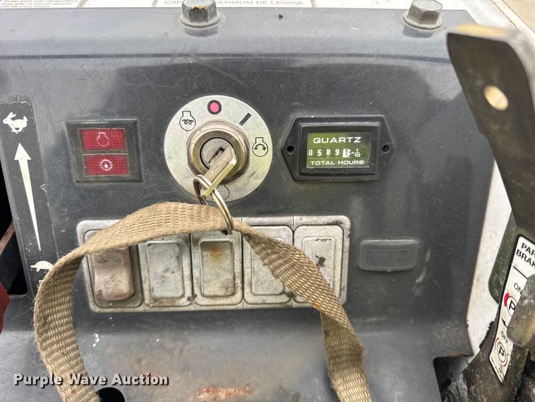 image for item ER0436 2015 Bobcat MT55 compact utility loader