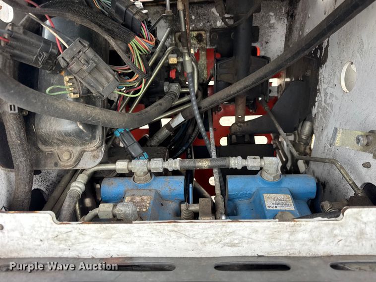 image for item ER0436 2015 Bobcat MT55 compact utility loader