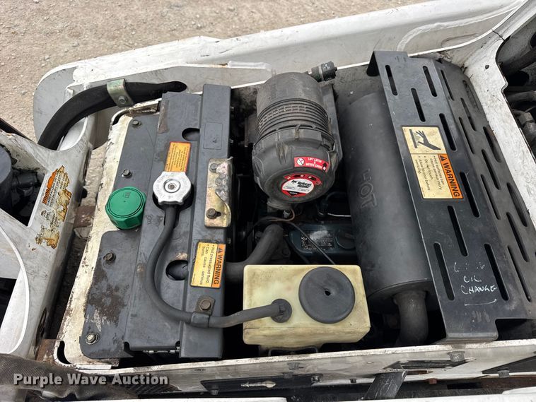 image for item ER0436 2015 Bobcat MT55 compact utility loader