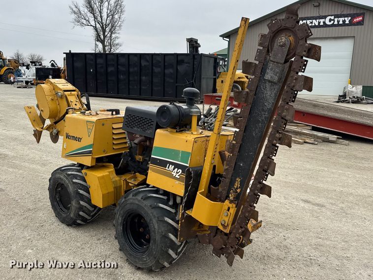 image for item ER0437 2007 Vermeer LM42 trencher