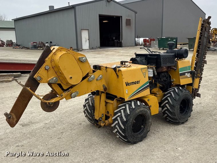 image for item ER0437 2007 Vermeer LM42 trencher