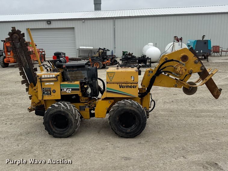 image for item ER0437 2007 Vermeer LM42 trencher