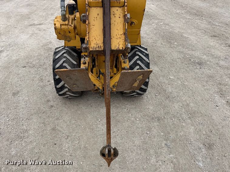 image for item ER0437 2007 Vermeer LM42 trencher