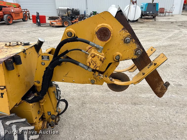 image for item ER0437 2007 Vermeer LM42 trencher
