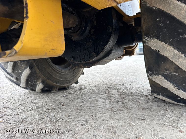 image for item ER0437 2007 Vermeer LM42 trencher