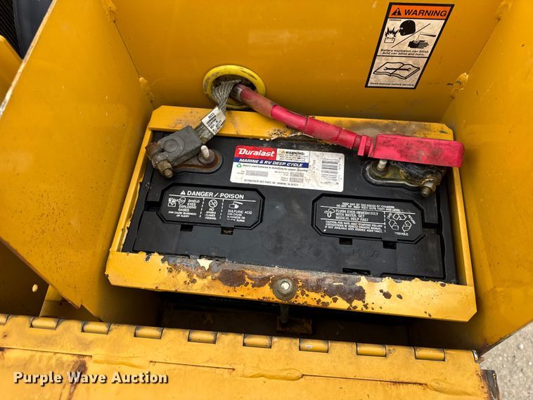 image for item ER0437 2007 Vermeer LM42 trencher