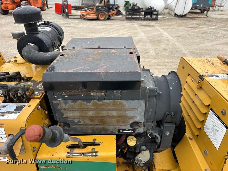 image for item ER0437 2007 Vermeer LM42 trencher