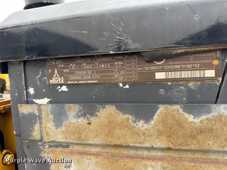 image for item ER0437 2007 Vermeer LM42 trencher