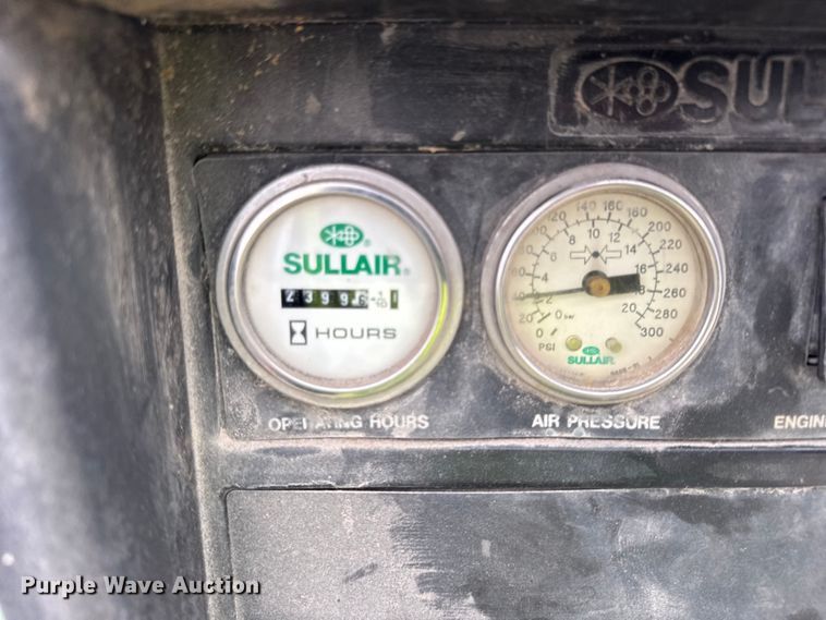 image for item ER0438 Sullair 185 air compressor