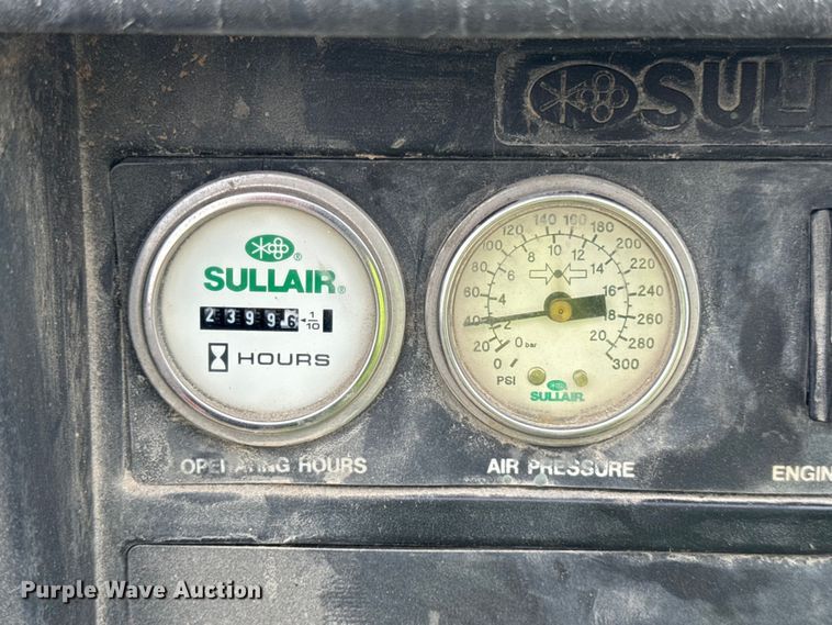 image for item ER0438 Sullair 185 air compressor