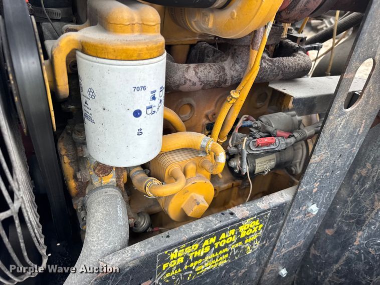 image for item ER0438 Sullair 185 air compressor