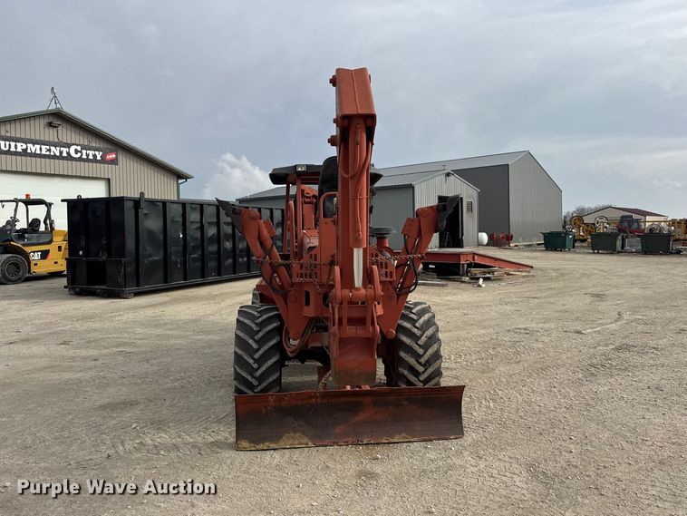image for item ER0447 1999 Ditch Witch 8020T trencher