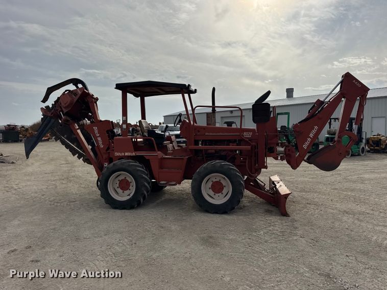 image for item ER0447 1999 Ditch Witch 8020T trencher