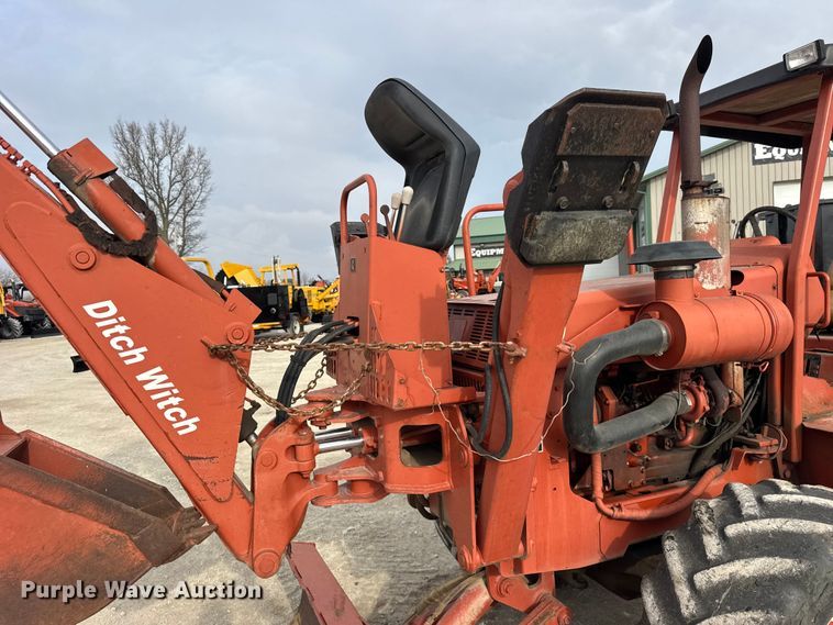 image for item ER0447 1999 Ditch Witch 8020T trencher