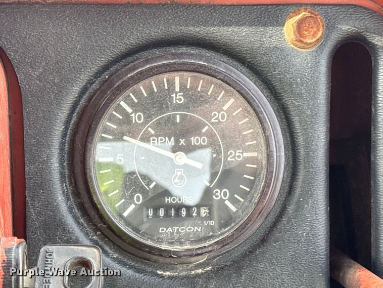 image for item ER0447 1999 Ditch Witch 8020T trencher