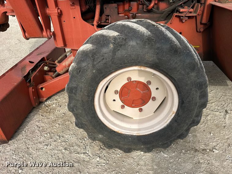 image for item ER0447 1999 Ditch Witch 8020T trencher