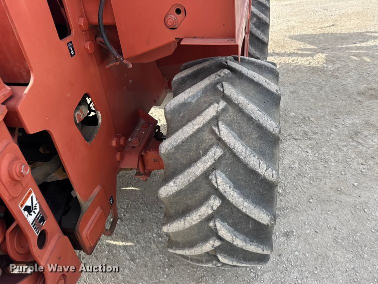 image for item ER0447 1999 Ditch Witch 8020T trencher