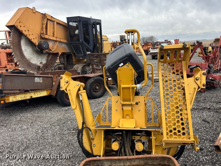 image for item ER0448 2012 Vermeer B550 backhoe attachment