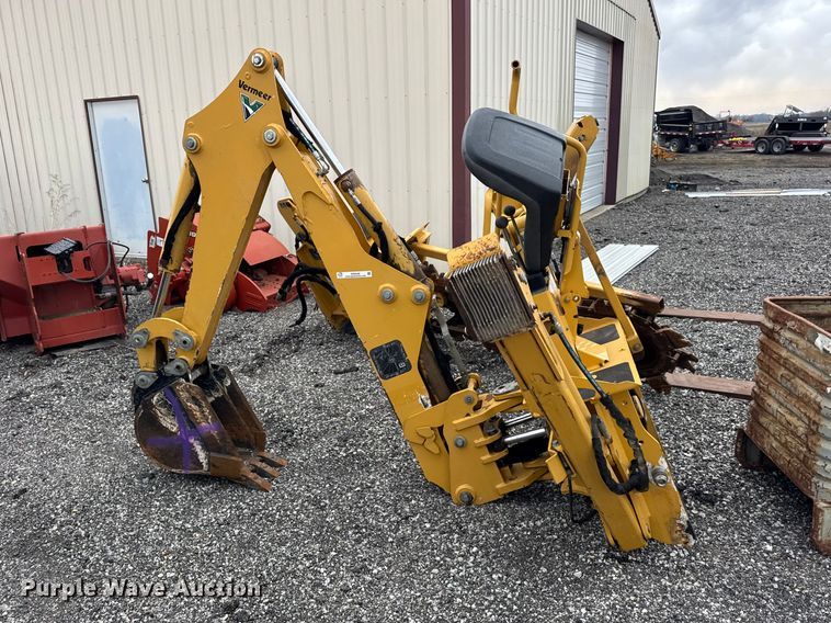 image for item ER0448 2012 Vermeer B550 backhoe attachment