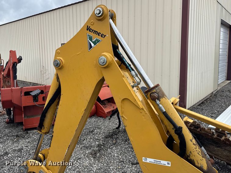 image for item ER0448 2012 Vermeer B550 backhoe attachment