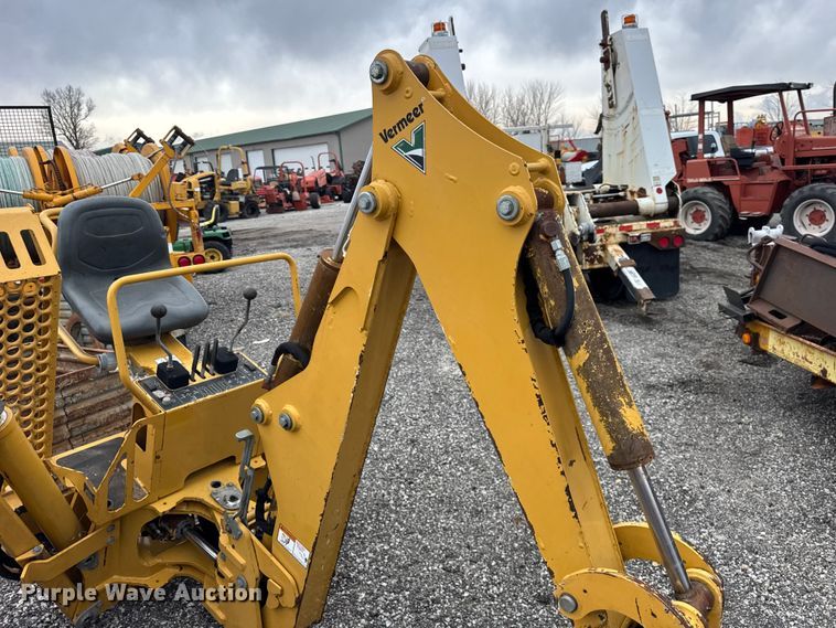 image for item ER0448 2012 Vermeer B550 backhoe attachment