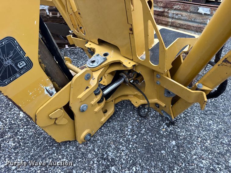 image for item ER0448 2012 Vermeer B550 backhoe attachment
