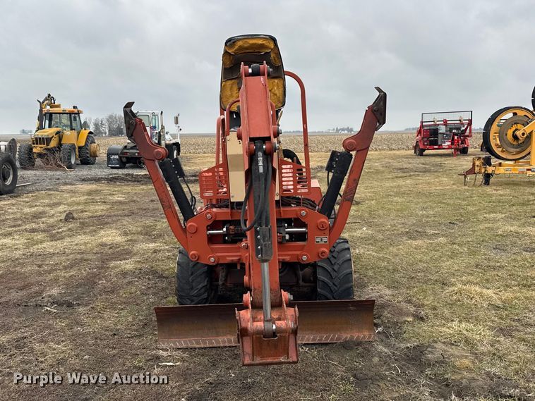 image for item ER0450 2001 Ditch Witch 3700 vibratory cable plow