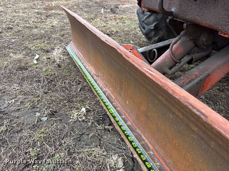 image for item ER0450 2001 Ditch Witch 3700 vibratory cable plow