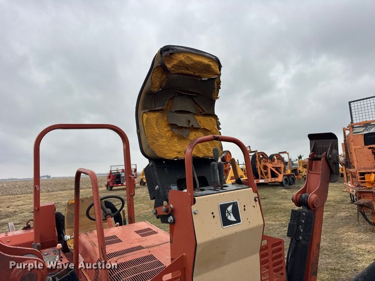 image for item ER0450 2001 Ditch Witch 3700 vibratory cable plow