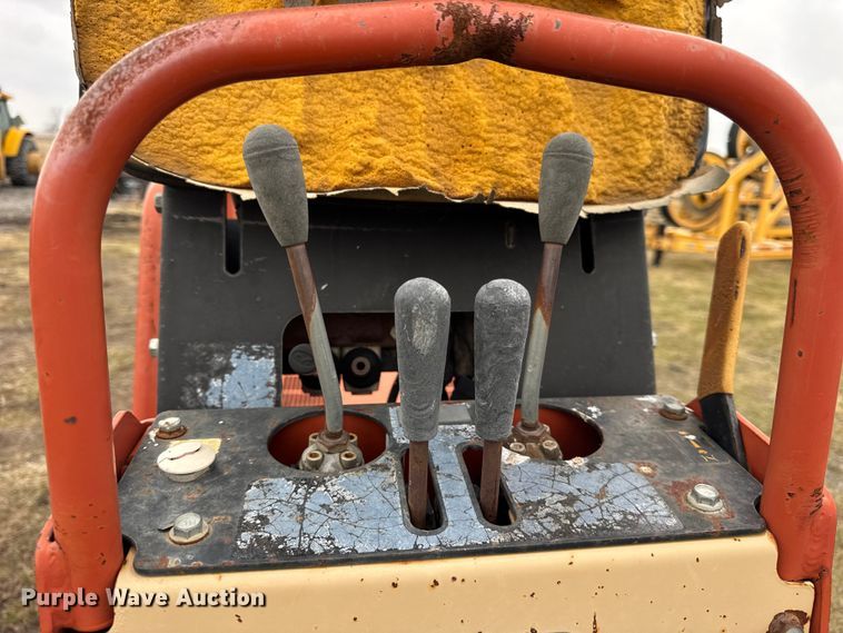 image for item ER0450 2001 Ditch Witch 3700 vibratory cable plow