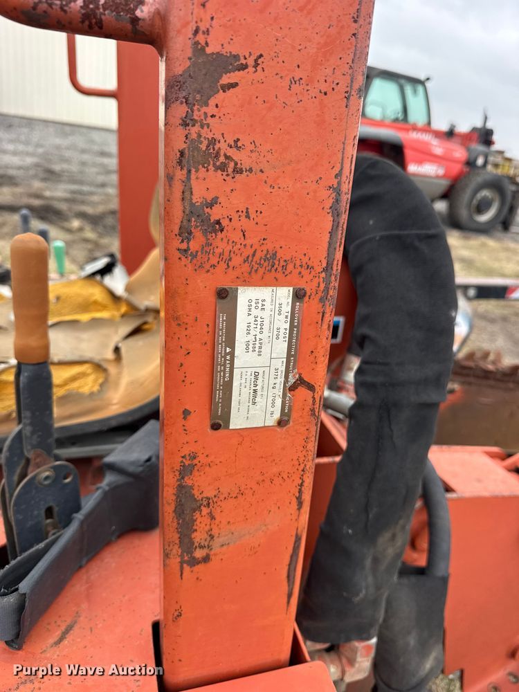 image for item ER0450 2001 Ditch Witch 3700 vibratory cable plow