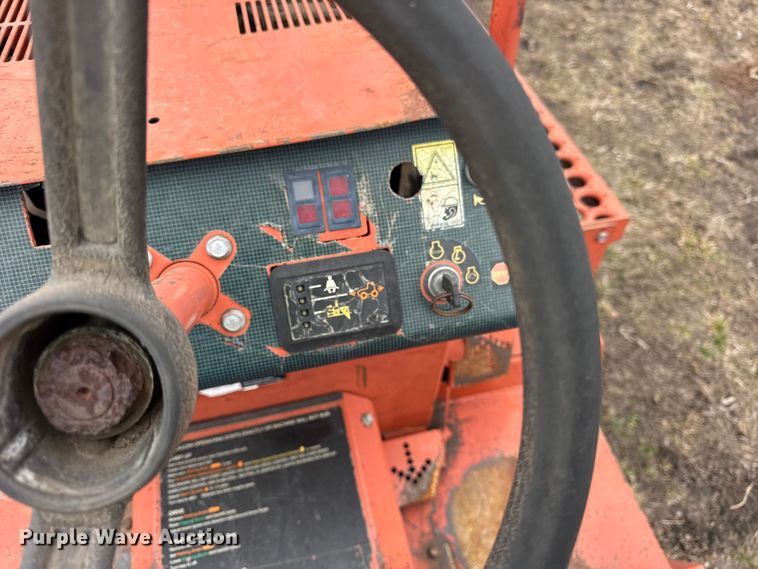 image for item ER0450 2001 Ditch Witch 3700 vibratory cable plow