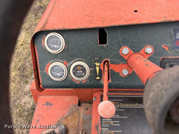 image for item ER0450 2001 Ditch Witch 3700 vibratory cable plow