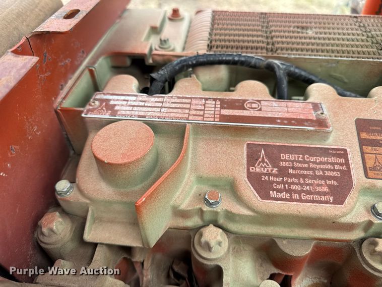 image for item ER0450 2001 Ditch Witch 3700 vibratory cable plow