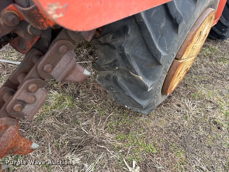 image for item ER0450 2001 Ditch Witch 3700 vibratory cable plow