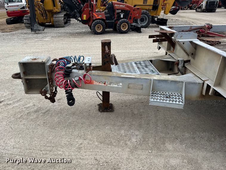 image for item ER0455 2001 Allegheny Trailers FB-TB12T tilt deck equipment trailer