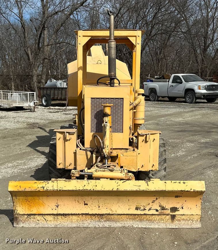 image for item ES1025 Vermeer M-470 rock saw