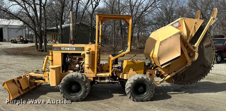 image for item ES1025 Vermeer M-470 rock saw