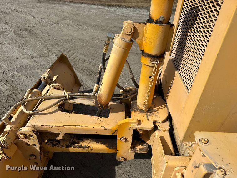 image for item ES1025 Vermeer M-470 rock saw