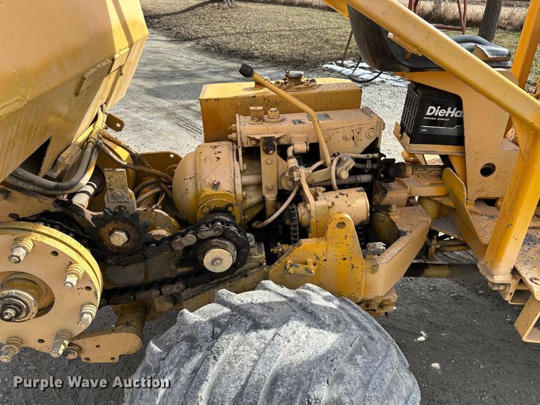 image for item ES1025 Vermeer M-470 rock saw