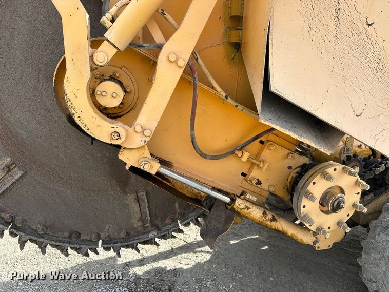 image for item ES1025 Vermeer M-470 rock saw