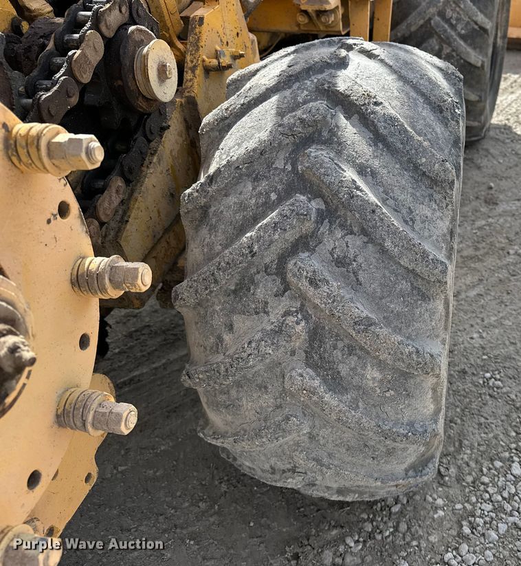 image for item ES1025 Vermeer M-470 rock saw