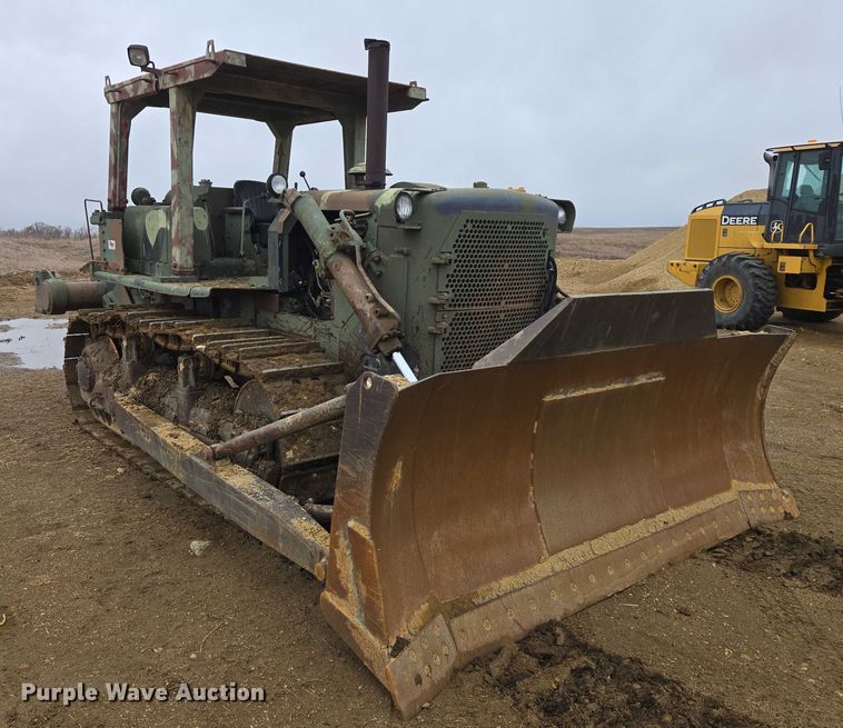 image for item ES2849 Caterpillar D7F dozer