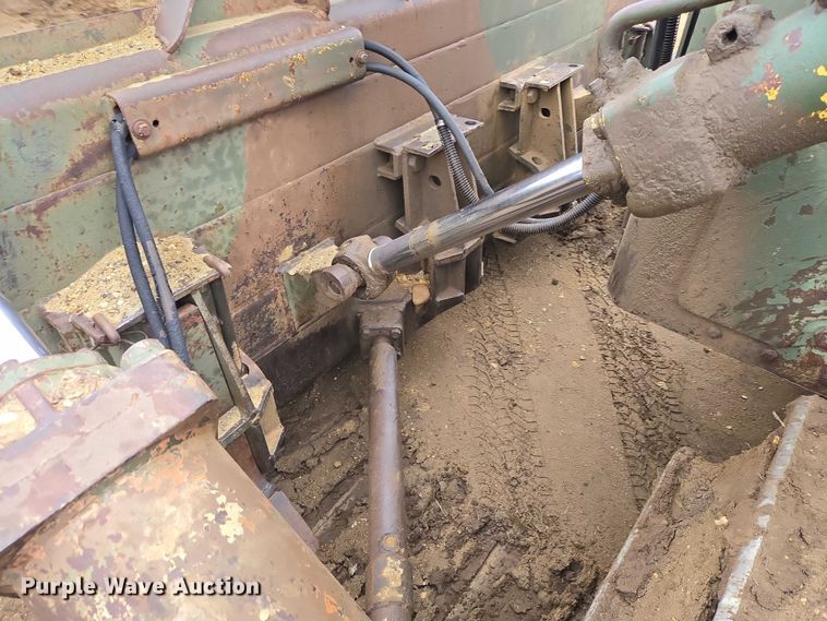 image for item ES2849 Caterpillar D7F dozer