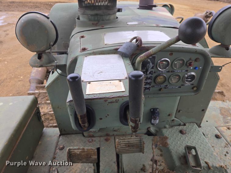 image for item ES2849 Caterpillar D7F dozer