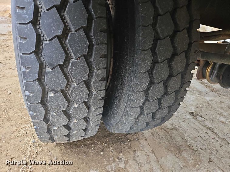 image for item ES2857 1987 Caterpillar SR-4 generator