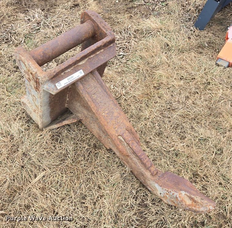 image for item ES2861 Excavator ripper tooth